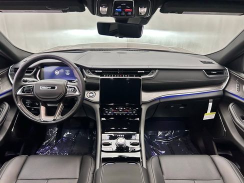 New 2025 Jeep Grand Cherokee Overland w/ Adv Protech Group III image 25