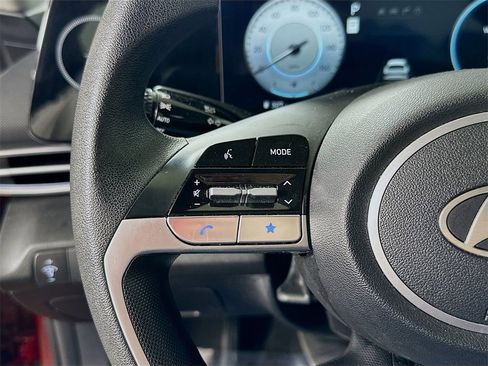 Used 2024 Hyundai Elantra SEL image 22