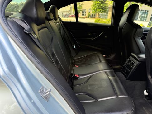 Used 2017 BMW M3 RWD image 38