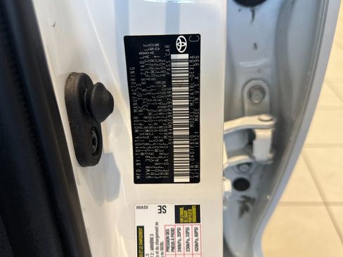 Used 2024 Toyota Corolla LE FWD image 16