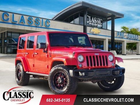 Used 2017 Jeep Wrangler Unlimited Rubicon image 1