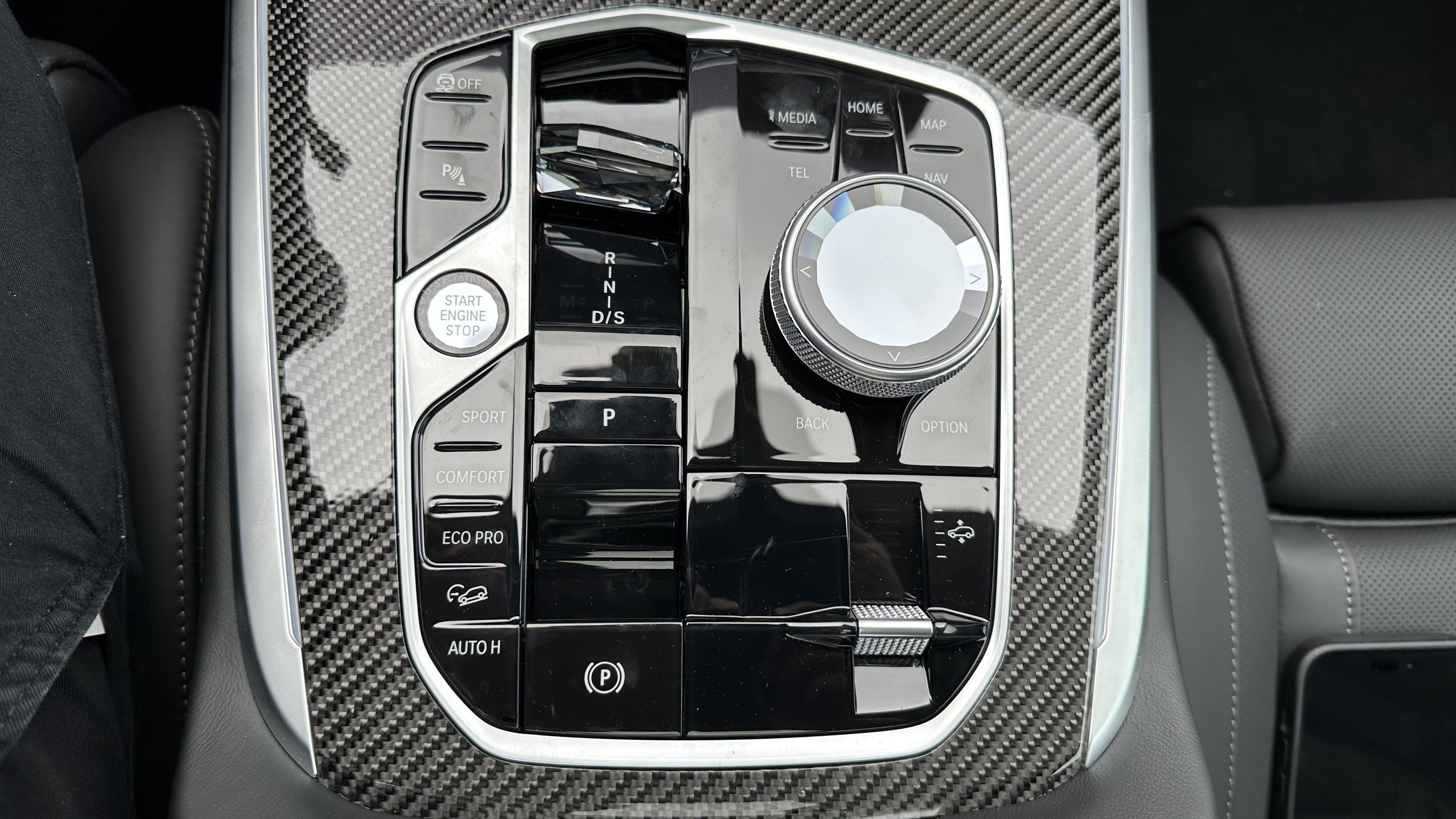 Certified 2026 BMW X7 M60i AWD/4WD image 25