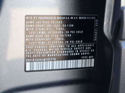 Used 2020 Volkswagen Tiguan S image 32