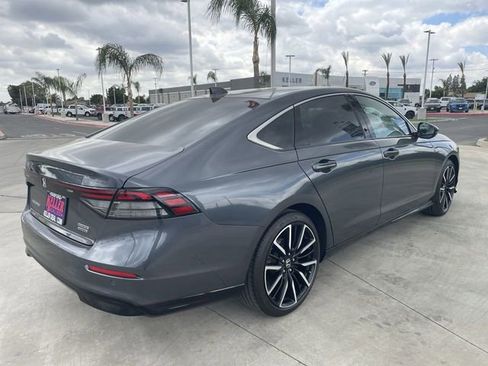 Used 2024 Honda Accord Touring image 8