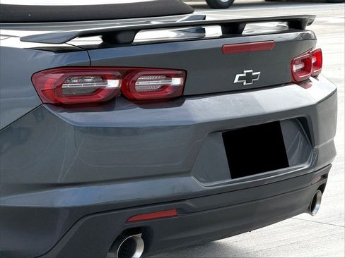 Used 2023 Chevrolet Camaro LT w/ Technology Package image 6