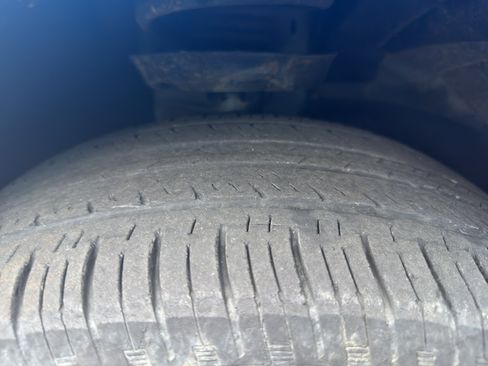 Used 2024 Chevrolet Equinox RS w/ RS Leather Package FWD image 3