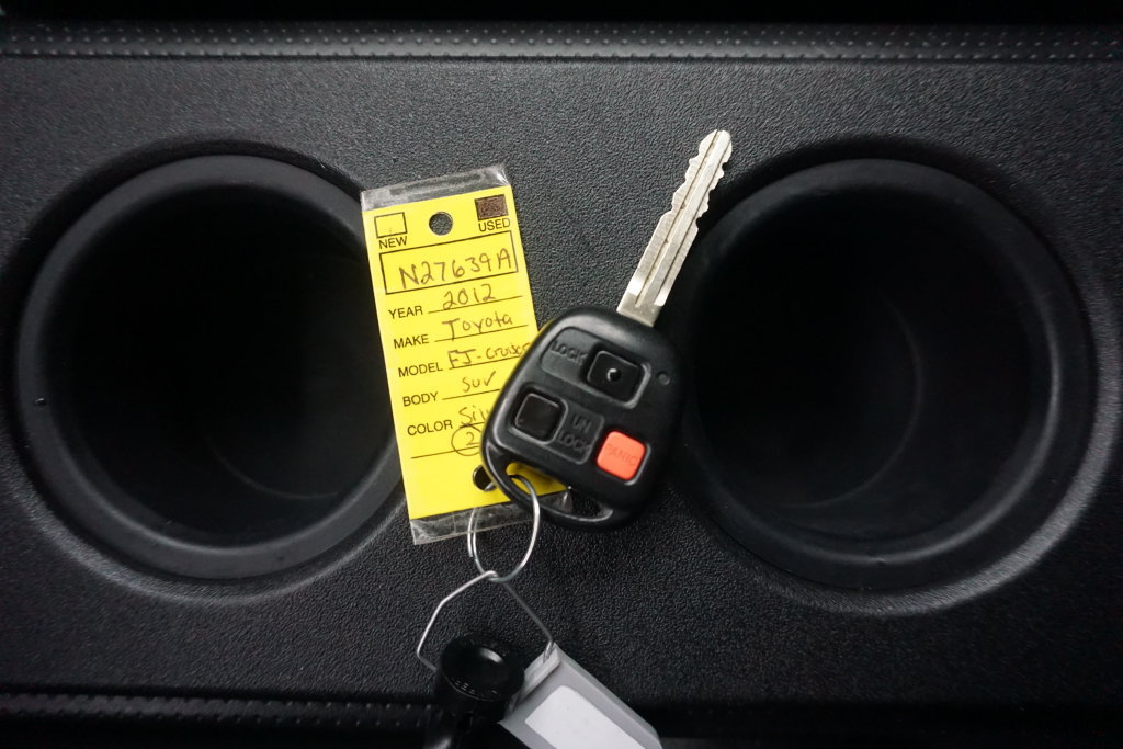 Used 2012 Toyota FJ Cruiser 4WD w/ Convenience Pkg image 28