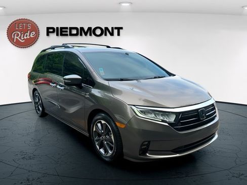 Used 2022 Honda Odyssey Elite image 3