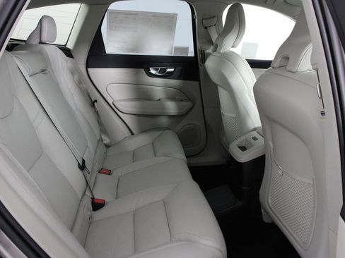 New 2026 Volvo XC60 T8 Ultra w/ Protection Package Premier AWD/4WD image 11
