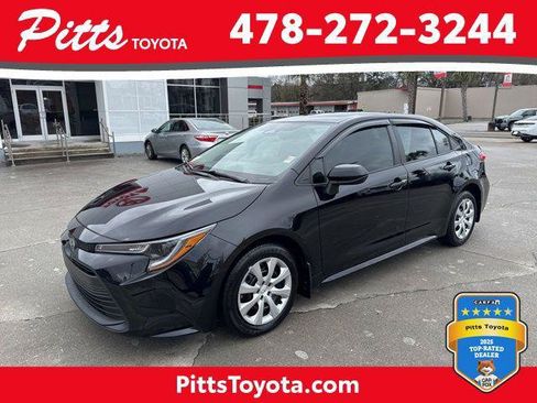 Certified 2025 Toyota Corolla LE FWD image 1