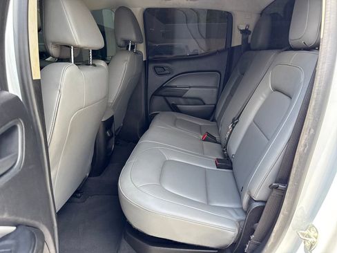 Used 2019 Chevrolet Colorado W/T w/ WT Convenience Package AWD/4WD image 14