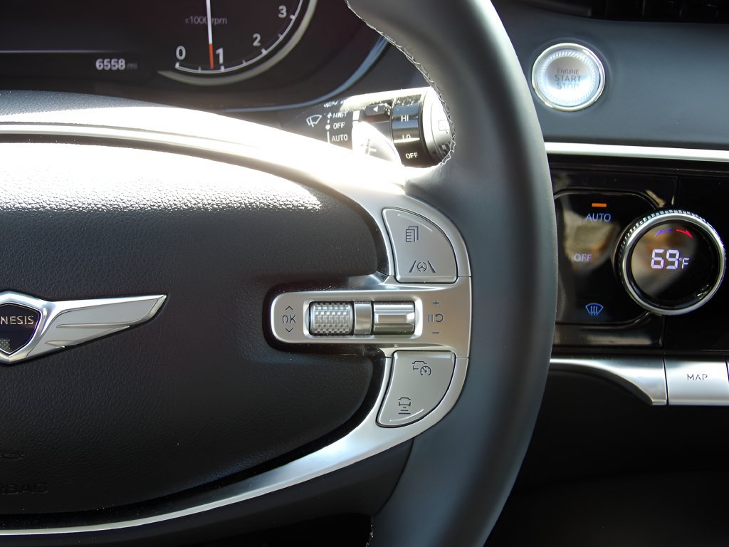 Used 2025 Genesis GV70 2.5T AWD/4WD image 27