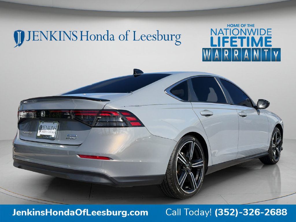 Used 2024 Honda Accord Sport image 3