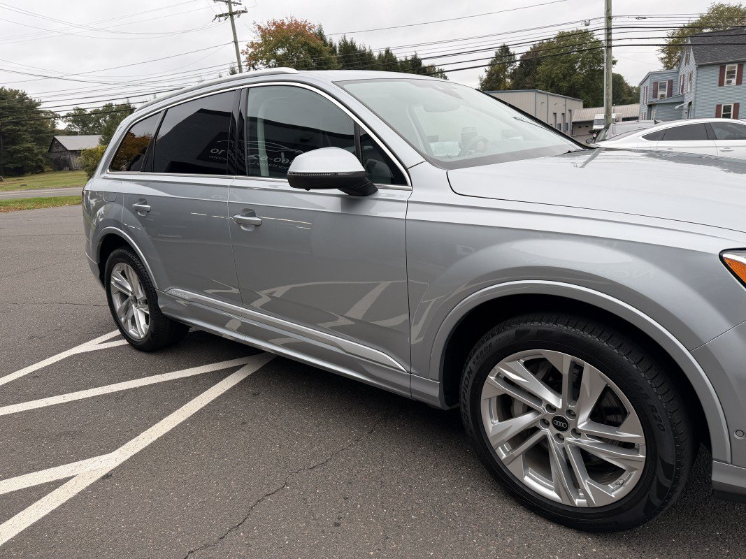 Used 2023 Audi Q7 2.0T Premium w/ Convenience Package AWD/4WD image 5