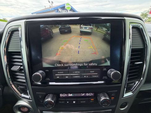 Used 2021 Nissan Titan SV w/ SV Convenience Package AWD/4WD image 20