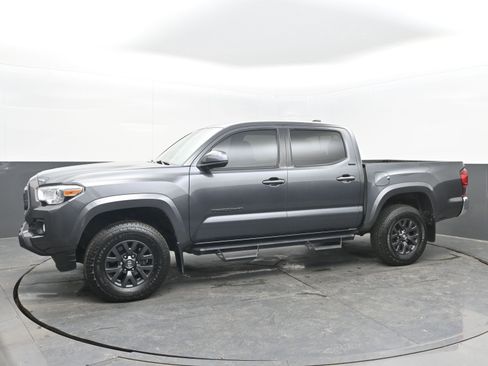 Used 2022 Toyota Tacoma SR5 image 5