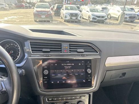 Used 2019 Volkswagen Tiguan SE w/ Panoramic Sunroof Package image 22