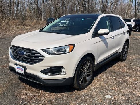Used 2019 Ford Edge Titanium w/ Cold Weather Package image 2