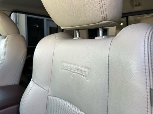 Used 2017 RAM 1500 Laramie RWD image 24