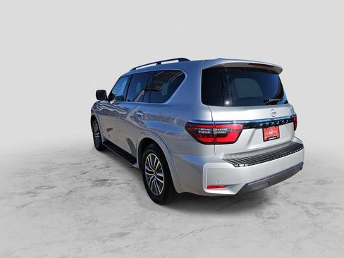 Used 2021 Nissan Armada SV w/ SV Appearance Package image 6