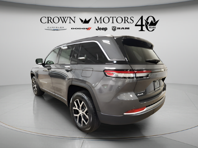 Used 2026 Jeep Grand Cherokee Limited AWD/4WD image 5