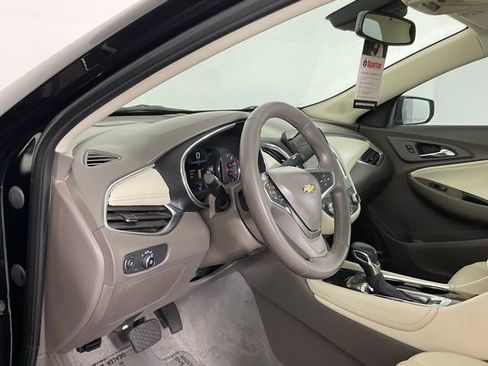 Used 2024 Chevrolet Malibu LT image 11