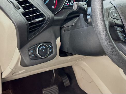 Used 2017 Ford Escape SE AWD/4WD image 17