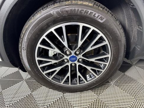 Used 2022 Ford Escape SEL w/ Technology Package image 10