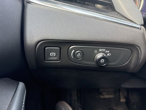 Used 2020 Buick Enclave Premium image 18