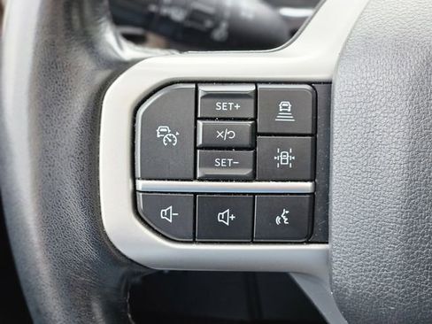 Used 2023 Ford Expedition Limited image 17