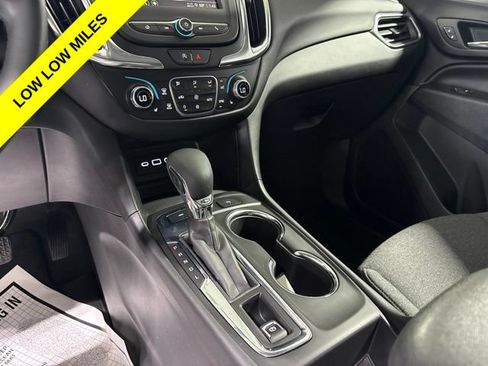 Used 2023 Chevrolet Equinox LT AWD/4WD image 20