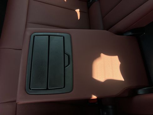 Used 2025 BMW 330i Sedan image 38