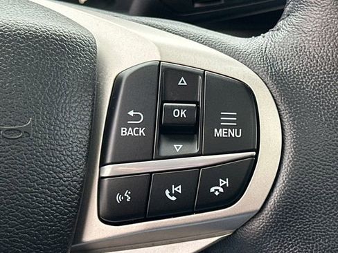 Used 2022 Ford Explorer XLT w/ Equipment Group 202A image 34