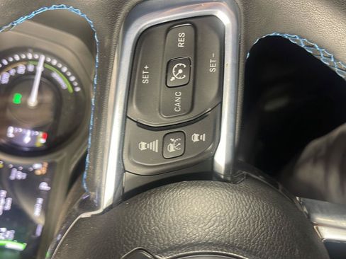 Used 2024 Jeep Wrangler High Altitude AWD/4WD image 43