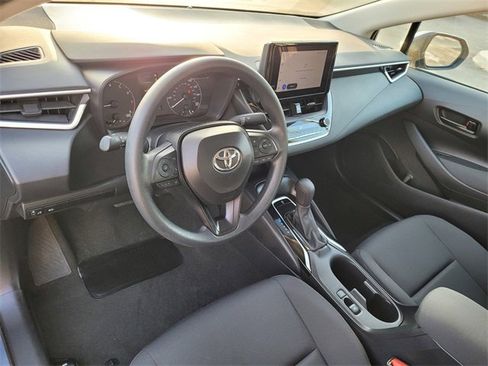Used 2024 Toyota Corolla LE image 7