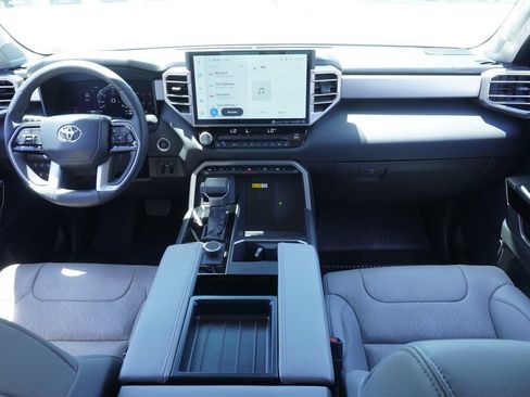 Used 2024 Toyota Tundra Limited AWD/4WD image 13