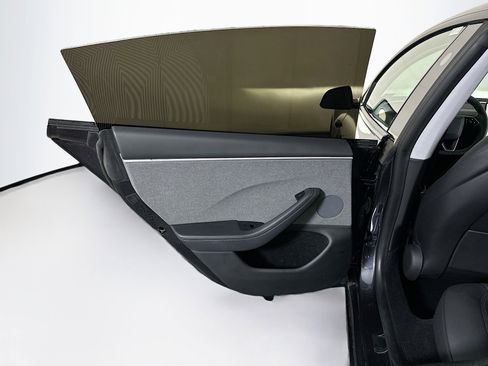 Used 2024 Tesla Model 3 image 23