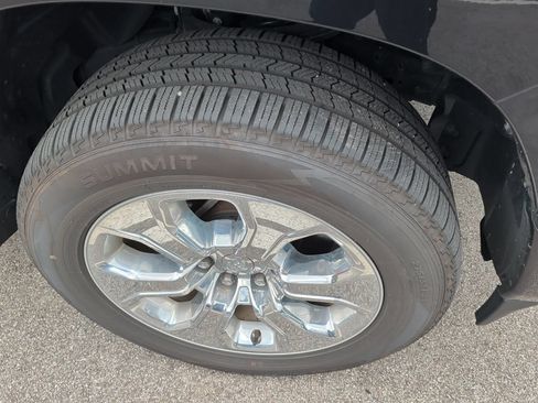 Used 2023 RAM 1500 Big Horn AWD/4WD image 5