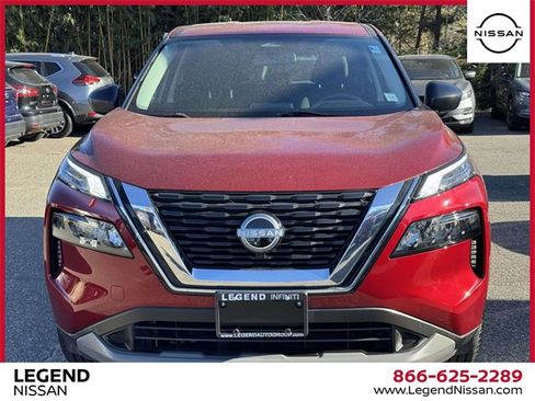 Used 2023 Nissan Rogue S image 2