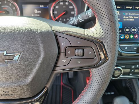 Used 2023 Chevrolet TrailBlazer RS w/ Sun and Liftgate Package FWD image 19