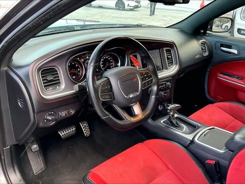 Used 2021 Dodge Charger Scat Pack RWD image 2