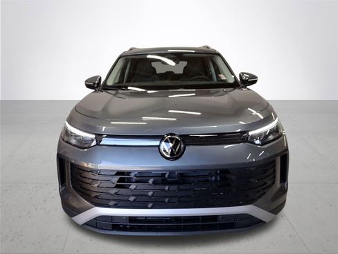 New 2026 Volkswagen Tiguan SE image 4