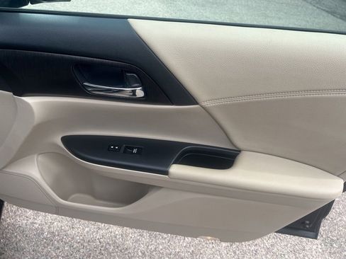 Used 2013 Honda Accord EX-L image 22