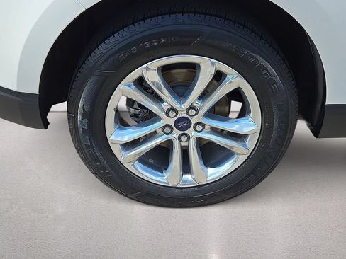 Used 2016 Ford Edge SEL w/ Equipment Group 201A FWD image 7