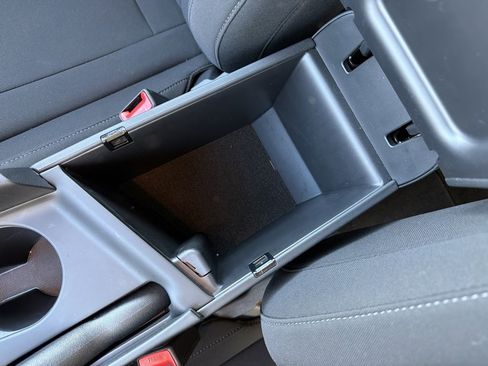 Certified 2025 Hyundai Elantra Sport image 24