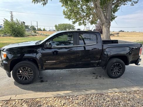 Used 2020 GMC Canyon SLE w/ Elevation Edition AWD/4WD image 7