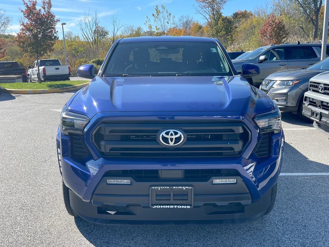 Certified 2024 Toyota Tacoma SR5 AWD/4WD image 12