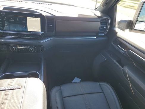 Used 2024 Chevrolet Silverado 2500 High Country w/ Technology Package image 28