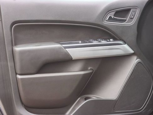 Used 2021 Chevrolet Colorado LT w/ Safety Package image 41