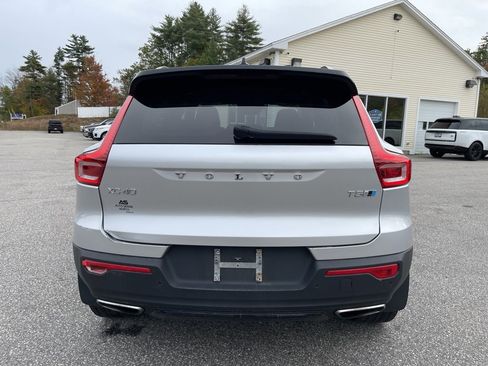 Used 2019 Volvo XC40 T5 R-Design image 4
